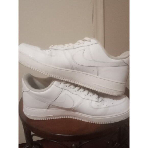 2022 NIKE AIR FORCE 1 '07 LOW TRIPLE WHITE LEATHER CW2288-111 11.5 - Picture 13 of 15